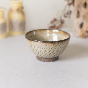 飛びかんな4寸碗